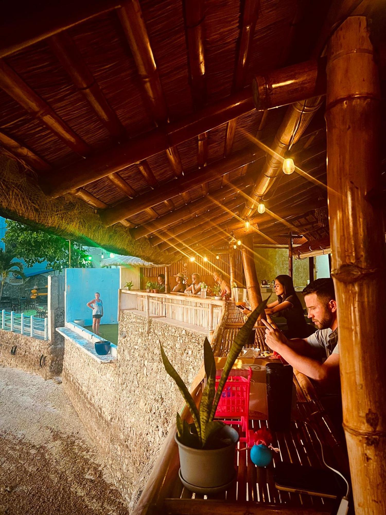 Sunset View Hostel - 써니사이드 모알보알 게스트 하우스 Moalboal Exteriör bild